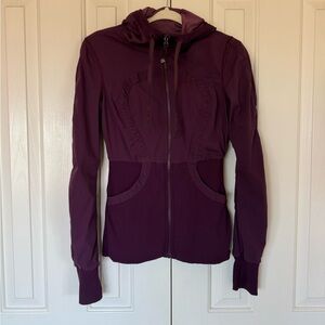 Lululemon Women's Reversible Jacket in Deep Purple/eggplant